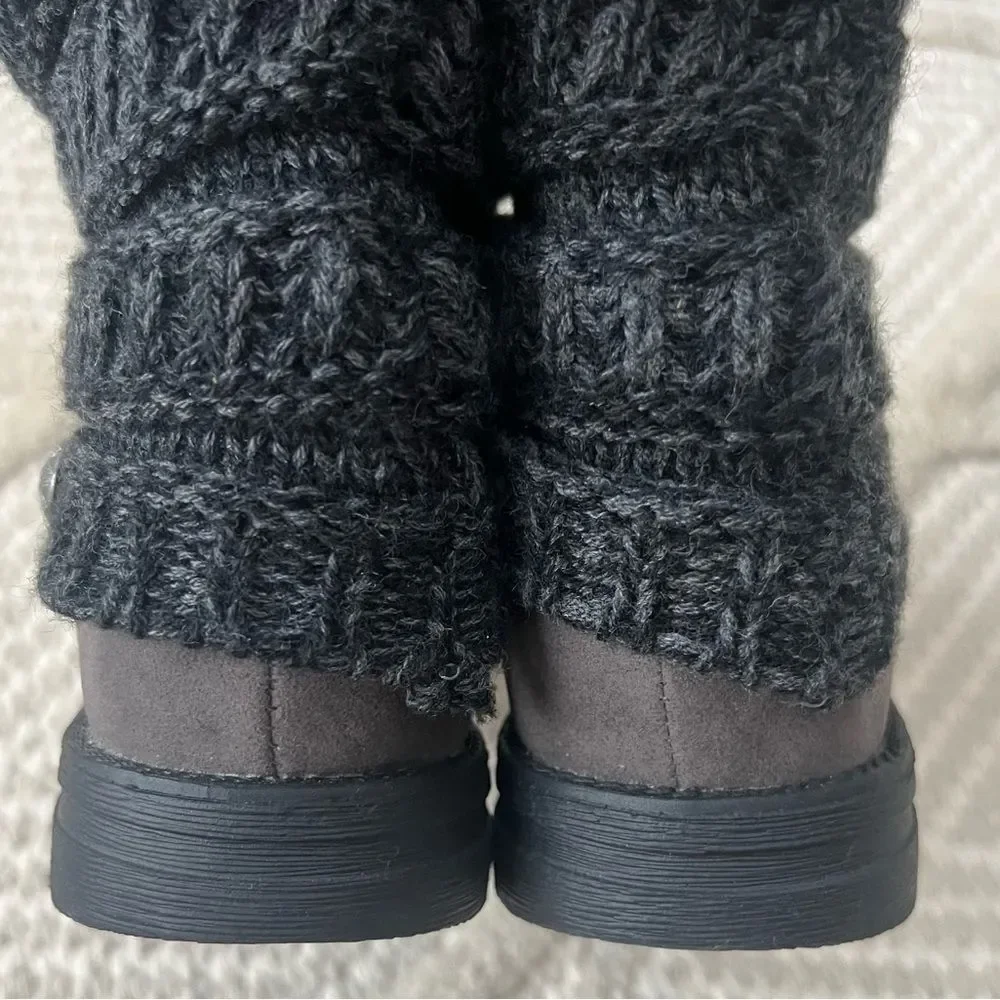 NWOT Muk Luk sz 10 Patti Cable Cuff Boots- Gray Knit Ankle Slippers